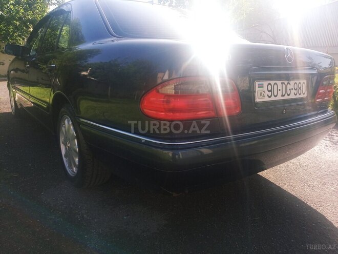 Mercedes E 240 1998, 363,000 km - 2.8 l - İsmayıllı