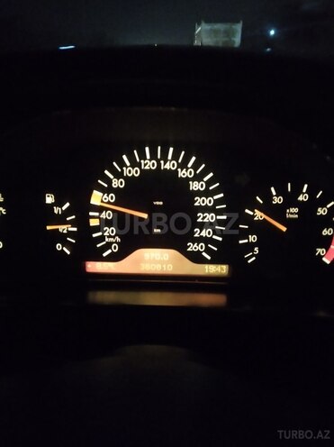 Mercedes E 240 1998, 363,000 km - 2.8 l - İsmayıllı