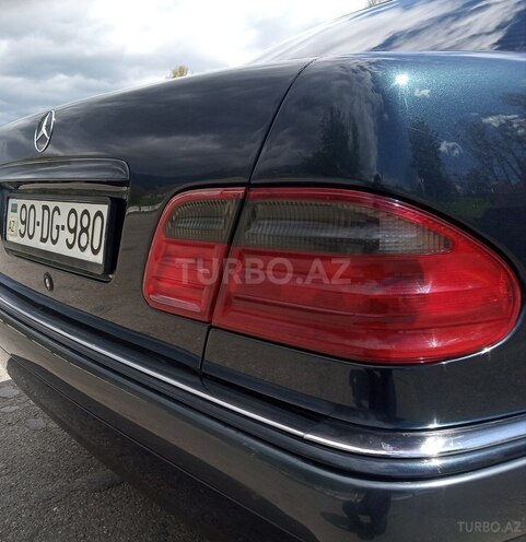 Mercedes E 240 1998, 363,000 km - 2.8 l - İsmayıllı