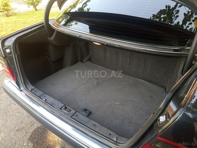 Mercedes E 240 1998, 363,000 km - 2.8 l - İsmayıllı