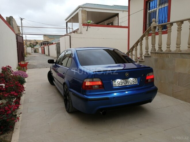 BMW 523 2000, 330,000 km - 2.5 l - Bakı