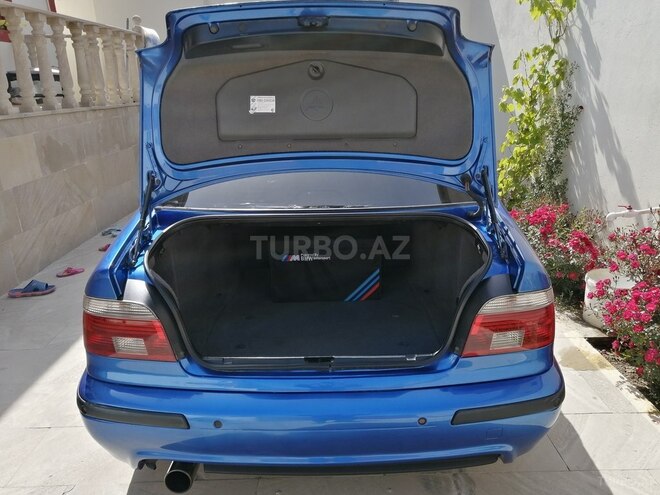 BMW 523 2000, 330,000 km - 2.5 l - Bakı