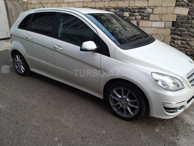 Mercedes B 180 2010, 55,000 km - 1.7 l - Bakı
