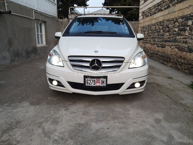Mercedes B 180 2010, 55,000 km - 1.7 l - Bakı