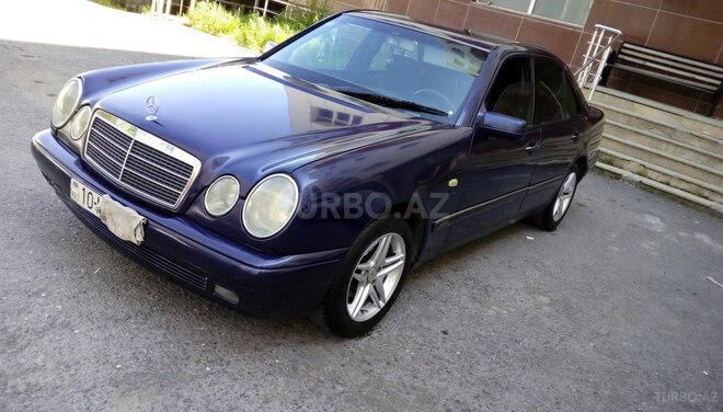 Mercedes E 220 1998, 385,000 km - 2.2 л - Qəbələ
