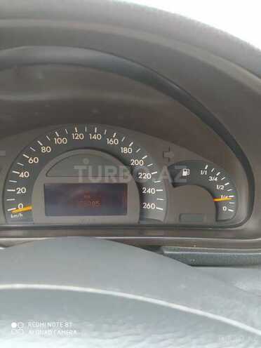 Mercedes C 240 2001, 380,000 km - 2.4 л - Bakı