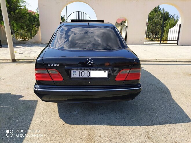 Mercedes E 280 2000, 229,000 km - 2.8 l - Bakı