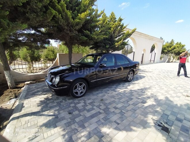 Mercedes E 280 2000, 229,000 km - 2.8 l - Bakı