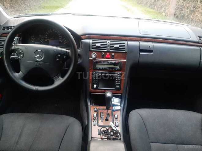Mercedes E 240 2000, 300,000 km - 2.4 l - Sumqayıt
