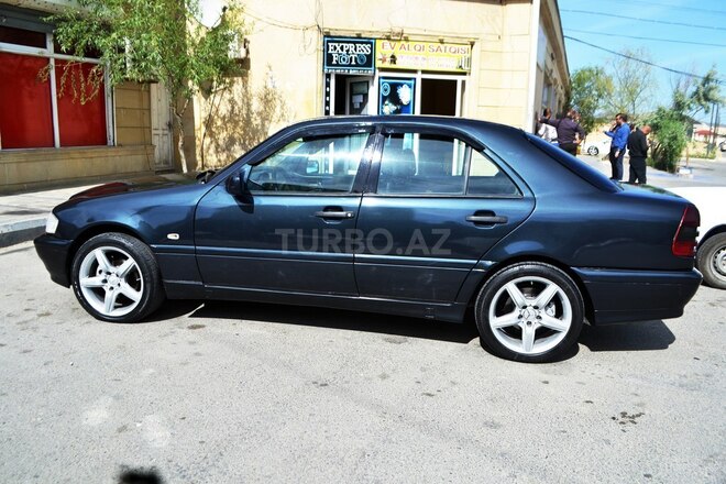 Mercedes C 240 1998, 292,000 km - 2.4 l - Bakı