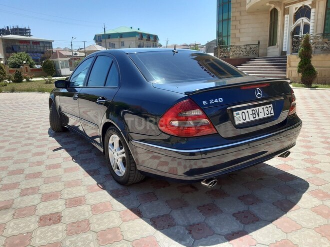 Mercedes E 240 2002, 235,000 km - 2.6 л - Bakı
