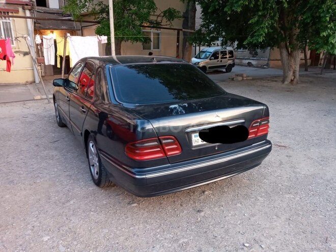 Mercedes E 270 2000, 327,917 km - 2.7 l - Bakı