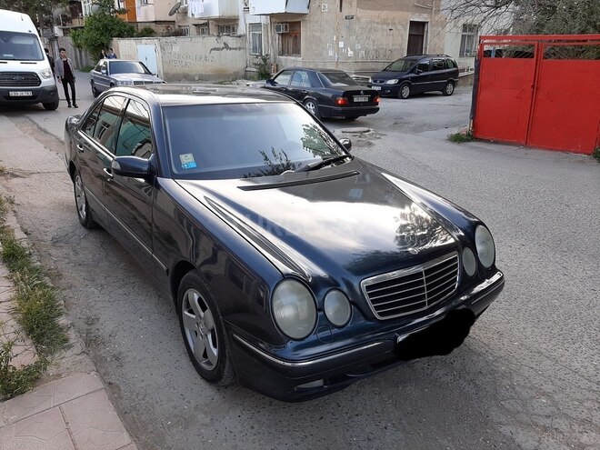 Mercedes E 270 2000, 327,917 km - 2.7 l - Bakı
