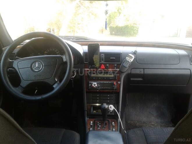 Mercedes C 220 2000, 300,425 km - 2.2 l - Bakı