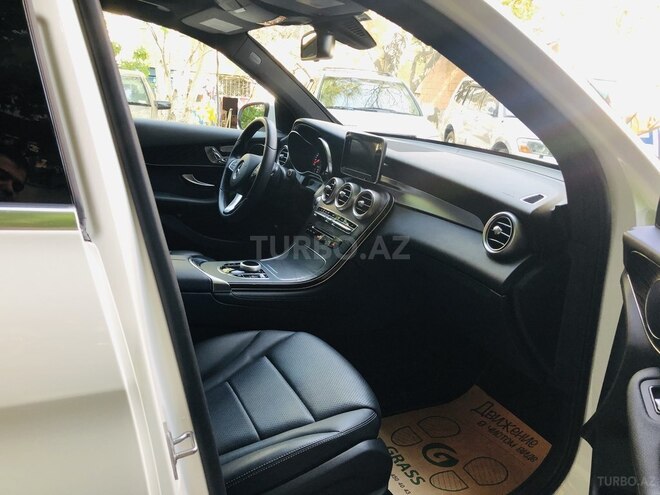 Mercedes GLC 300 2018, 17,700 km - 2.0 л - Bakı