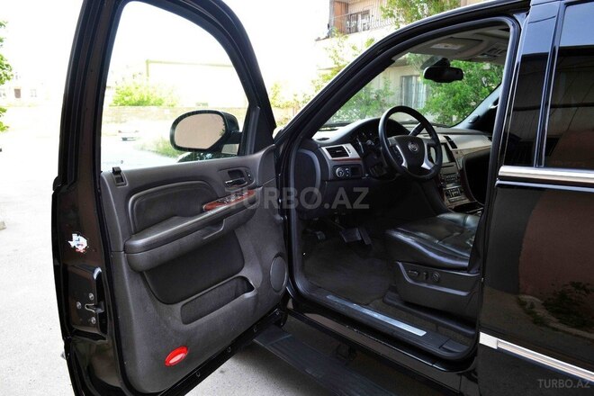 Cadillac Escalade 2009, 180,000 km - 6.2 l - Bakı