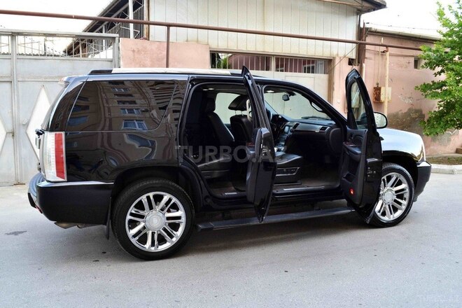 Cadillac Escalade 2009, 180,000 km - 6.2 l - Bakı