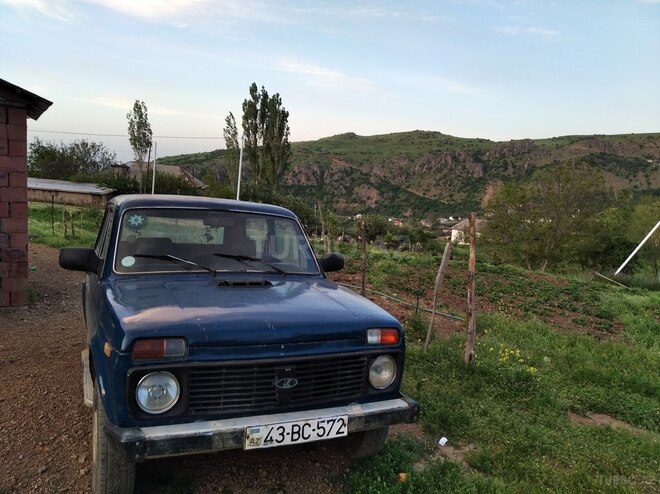 LADA (VAZ) Niva 1984, 215,000 km - 1.6 л - Lerik