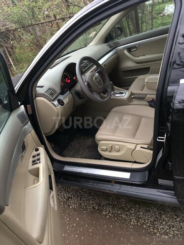 Audi A4 2005, 211,000 km - 2.0 l - Masallı