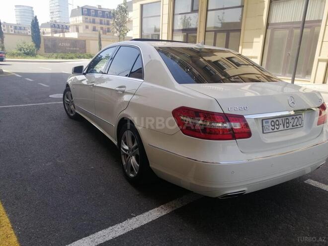 Mercedes E 220 2012, 182,000 km - 2.2 л - Bakı