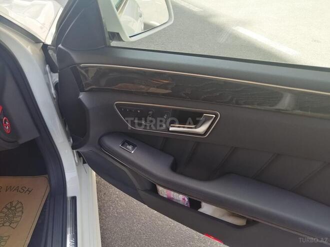 Mercedes E 220 2012, 182,000 km - 2.2 л - Bakı