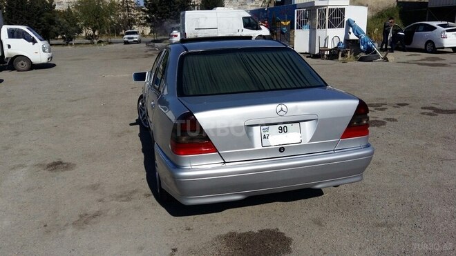 Mercedes C 230 2000, 280,000 km - 2.3 л - Bakı