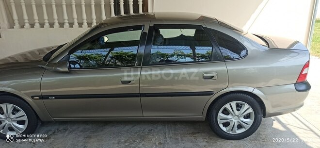 Opel Vectra 1997, 42,000 km - 1.8 l - Ağdaş