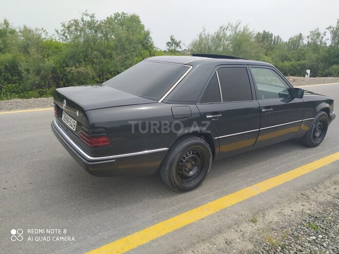 Mercedes E 250 1992, 785,321 km - 2.5 l - Bakı