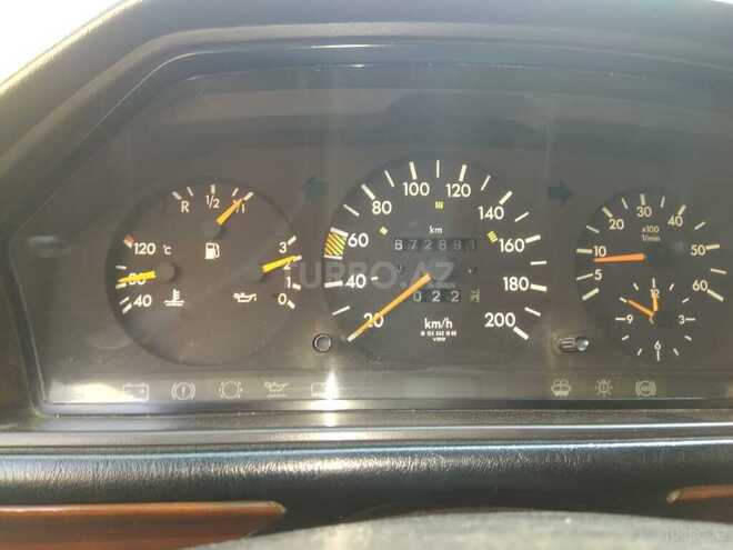 Mercedes E 250 1992, 785,321 km - 2.5 l - Bakı