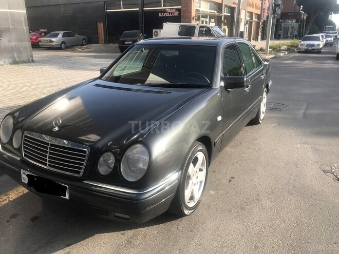 Mercedes E 230 1995, 370,000 km - 2.3 l - Bakı