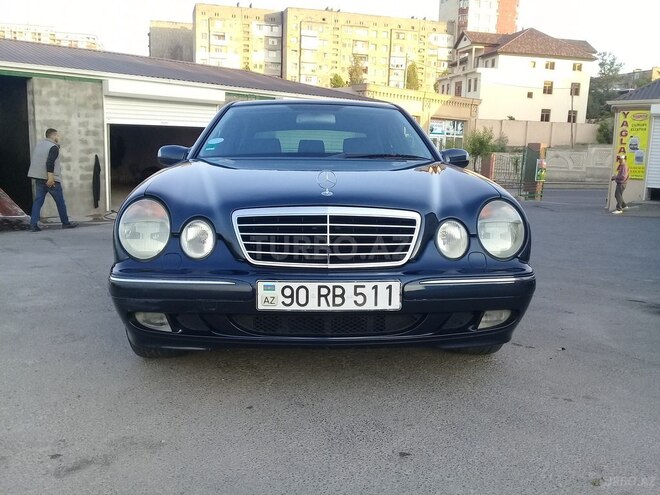 Mercedes E 240 2000, 295,000 km - 2.6 l - Bakı