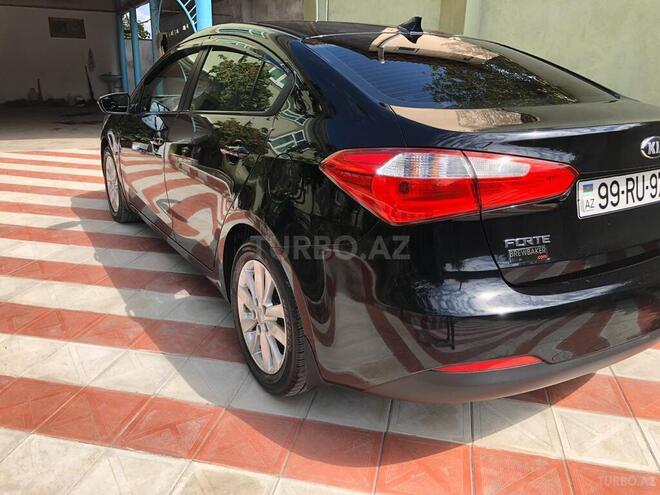 Kia Cerato 2014, 103,000 km - 1.8 l - Ucar