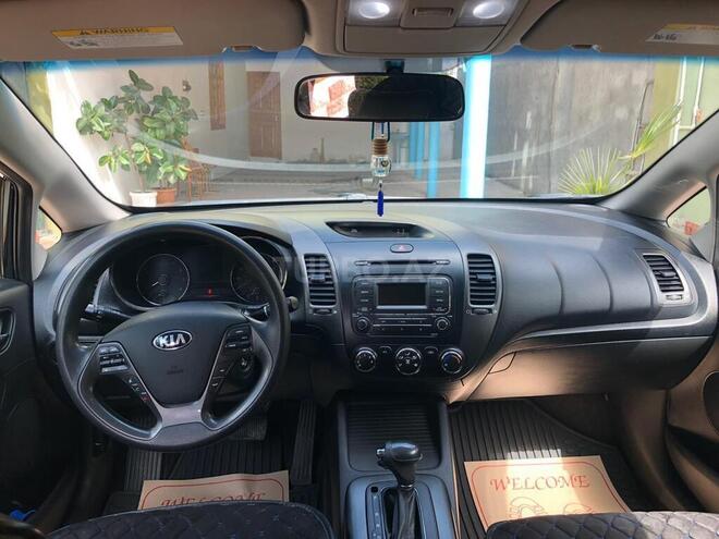 Kia Cerato 2014, 103,000 km - 1.8 l - Ucar