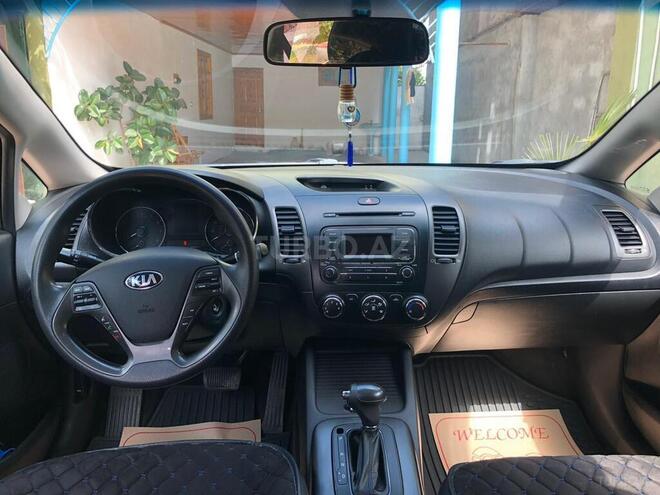 Kia Cerato 2014, 103,000 km - 1.8 l - Ucar