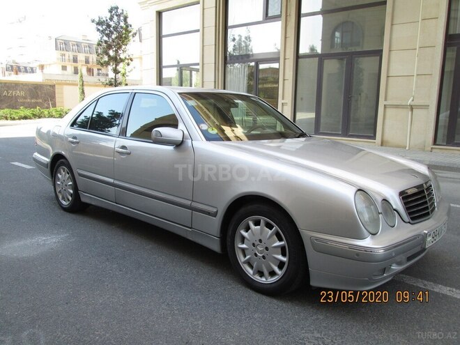 Mercedes E 270 2001, 360,000 km - 2.7 l - Bakı