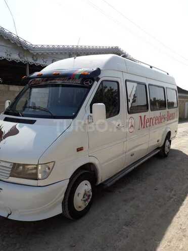 Mercedes Sprinter 412 1995, 574,000 km - 3.0 l - Salyan