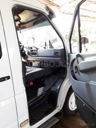 Mercedes Sprinter 412 1995, 574,000 km - 3.0 l - Salyan