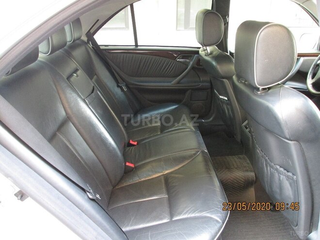 Mercedes E 270 2001, 360,000 km - 2.7 l - Bakı