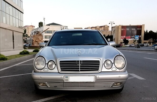 Mercedes E 240 1998, 255,000 km - 2.4 l - Bakı