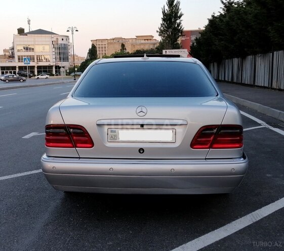 Mercedes E 240 1998, 255,000 km - 2.4 l - Bakı