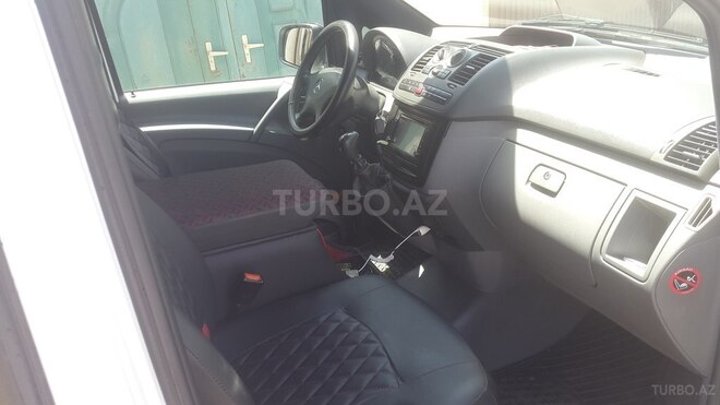 Mercedes Vito 108 2010, 277,000 km - 2.2 л - Bakı
