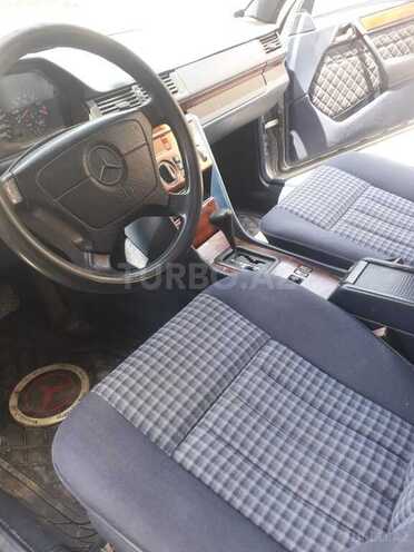 Mercedes E 220 1995, 454,050 km - 2.2 l - Bakı