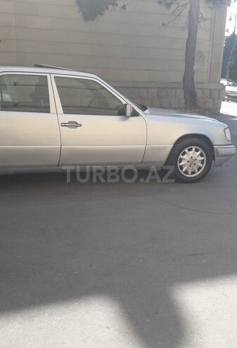 Mercedes E 220 1995, 454,050 km - 2.2 l - Bakı