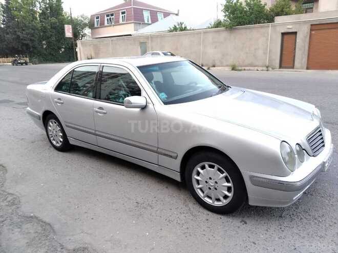 Mercedes E 240 2000, 200,000 km - 2.6 l - Bakı