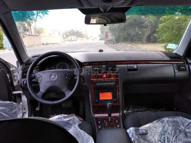 Mercedes E 240 2000, 200,000 km - 2.6 l - Bakı