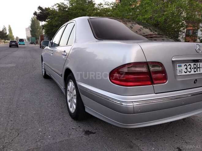 Mercedes E 240 2000, 200,000 km - 2.6 l - Bakı