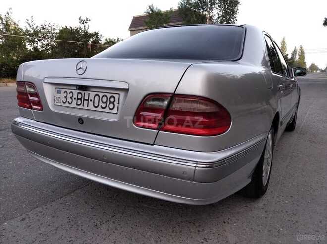 Mercedes E 240 2000, 200,000 km - 2.6 l - Bakı