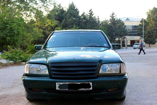 Mercedes C 240 2000, 285,222 km - 2.4 л - Bakı