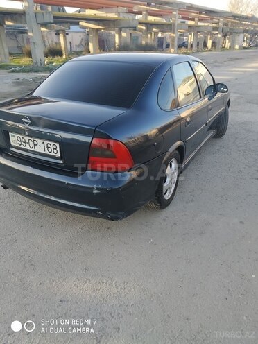 Opel Vectra 1999, 220,000 km - 1.6 l - Bakı