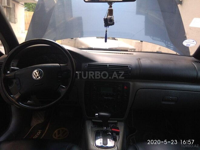 Volkswagen Passat 2003, 333,000 km - 1.8 l - Bakı